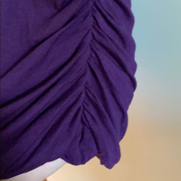 🆕 Purple Top w/ ruched sides!!! NWT!!! - Picture 3 of 6